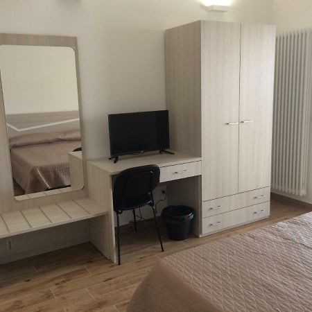 מטרה Residence Al Pino מראה חיצוני תמונה